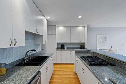 1305 N Damen Ave, Chicago, IL 60622 photo 6