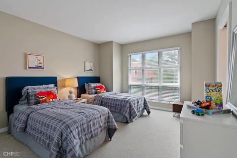 1305 N Damen Ave, Chicago, IL 60622 photo 16