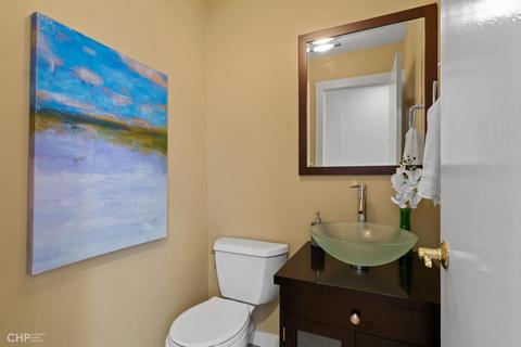 1305 N Damen Ave, Chicago, IL 60622 photo 9