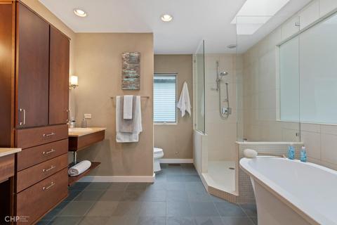 1305 N Damen Ave, Chicago, IL 60622 photo 15