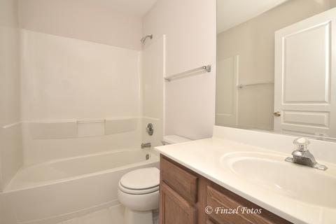 1537 Spaulding Rd, Bartlett, IL 60103 photo 13