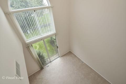 1537 Spaulding Rd, Bartlett, IL 60103 photo 7