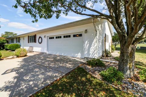 12 Kennedy Ct, Philo, IL 61864 photo 3