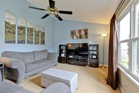 145 Dickens Trl, Elgin, IL 60120 photo 13