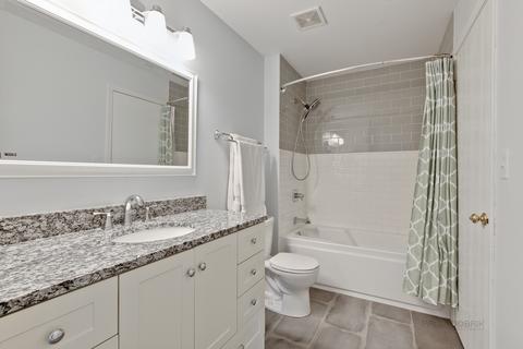 145 Dickens Trl, Elgin, IL 60120 photo 18