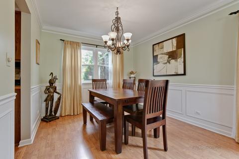 145 Dickens Trl, Elgin, IL 60120 photo 7