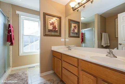 1407 Blume Dr, Elgin, IL 60124 photo 17