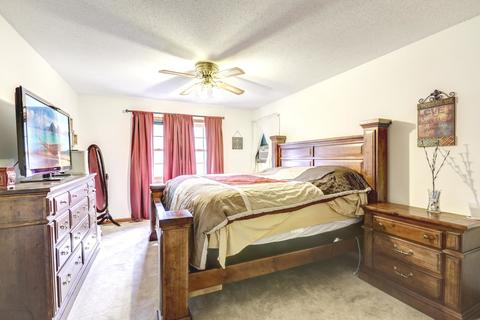 7775 Buttercup Rd, Weldon, IL 61882 photo 9