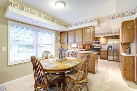 7775 Buttercup Rd, Weldon, IL 61882 photo 7