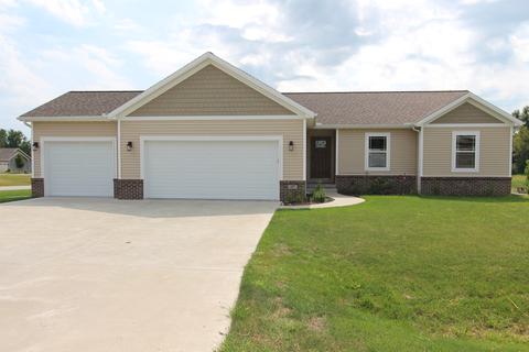 407 Raef Rd, Downs, IL 61736 photo 1