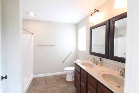 407 Raef Rd, Downs, IL 61736 photo 9