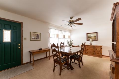 3505 Sigwalt St, Rolling Meadows, IL 60008 photo 2