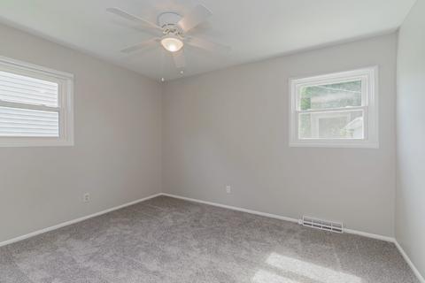 110712 E Jackson St, Bloomington, IL 61701 photo 11