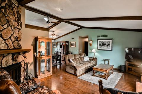 11780 Balsa Ln, Roscoe, IL 61073 photo 4