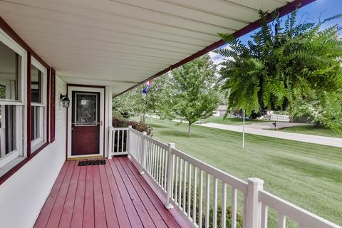 11780 Balsa Ln, Roscoe, IL 61073 photo 2