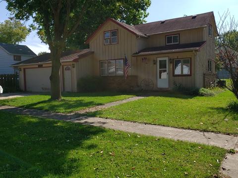 301 E 1st St, Leaf River, IL 61047 photo 1