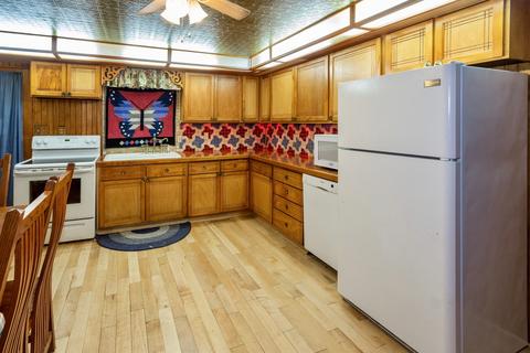 125 N Jackson Ave, Bradley, IL 60915 photo 4
