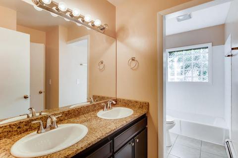 300 Hillcrest Dr, Algonquin, IL 60102 photo 9