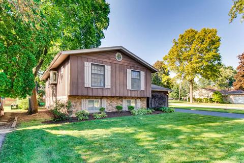 300 Hillcrest Dr, Algonquin, IL 60102 photo 17