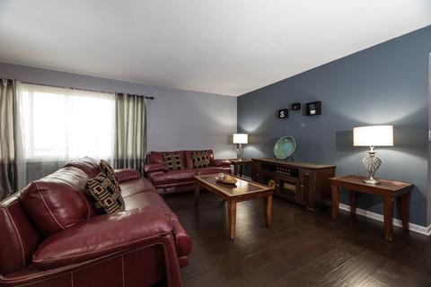 5830 Danforth Ct, Hanover Park, IL 60133 photo 5