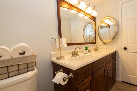 5830 Danforth Ct, Hanover Park, IL 60133 photo 34