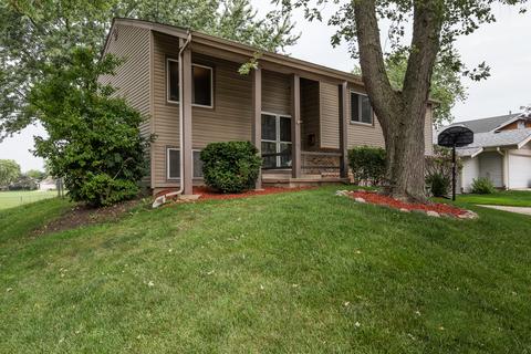 5830 Danforth Ct, Hanover Park, IL 60133 photo 4