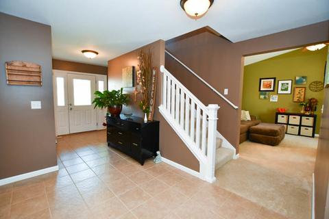 5011 Fleming Ln, Bloomington, IL 61705 photo 2