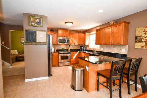 5011 Fleming Ln, Bloomington, IL 61705 photo 4