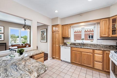 455 W Front St #503, Wheaton, IL 60187 photo 8