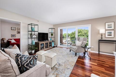 455 W Front St #503, Wheaton, IL 60187 photo 4
