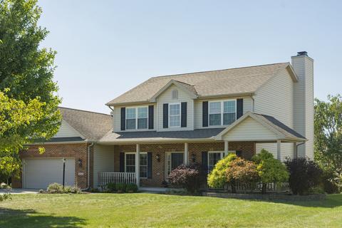 3213 Weeping Cherry Dr, Champaign, IL 61822 photo 1