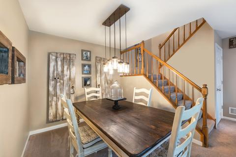 1145 Coldspring Rd, Elgin, IL 60120 photo 4