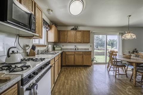 2227 White Eagle Dr, Plainfield, IL 60586 photo 7