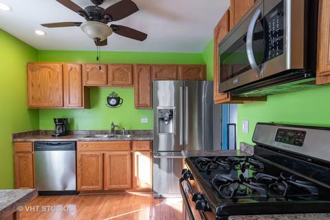 1210 Foxcroft Dr, Aurora, IL 60506 photo 3