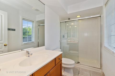 3473 Dauphine Ave, Northbrook, IL 60062 photo 19