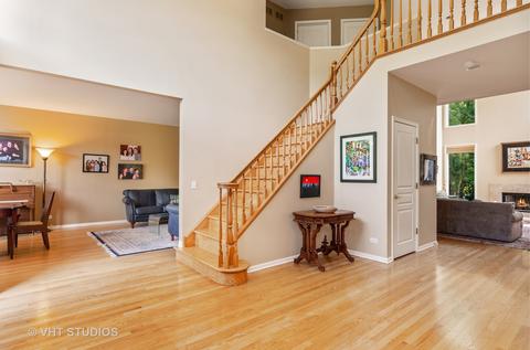 3473 Dauphine Ave, Northbrook, IL 60062 photo 2