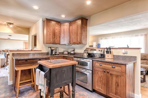 1303 S Naperville Rd, Wheaton, IL 60189 photo 11