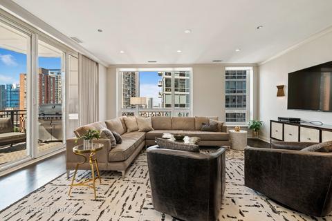 10 E Delaware Pl #14D, Chicago, IL 60611 photo 5