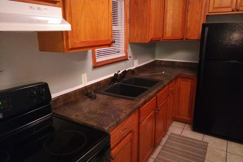 8 Gerald Rd, Rantoul, IL 61866 photo 5