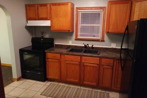 8 Gerald Rd, Rantoul, IL 61866 photo 3