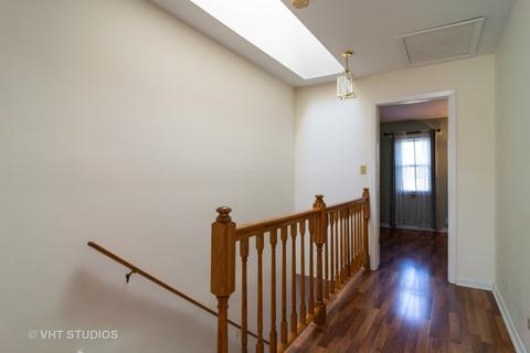 376 Grissom Ct, Hoffman Estates, IL 60169 photo 7