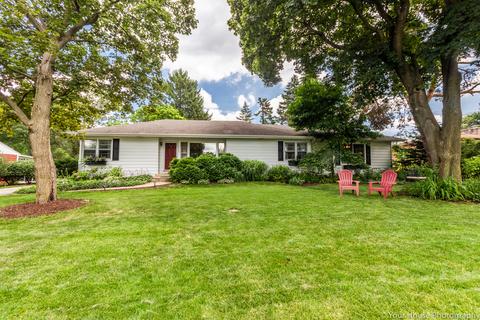 1323 S Sumner St, Wheaton, IL 60189 photo 1