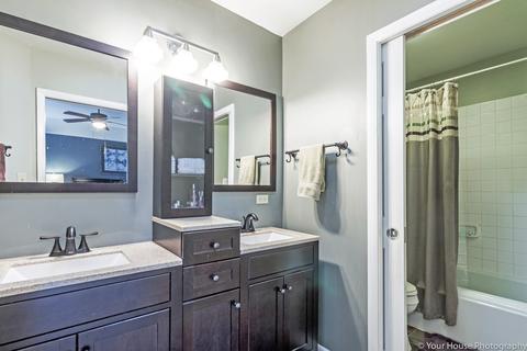 1323 S Sumner St, Wheaton, IL 60189 photo 14