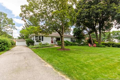 1323 S Sumner St, Wheaton, IL 60189 photo 3