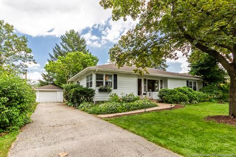 1323 S Sumner St, Wheaton, IL 60189 photo 2