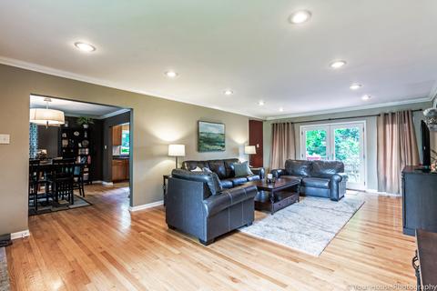 1323 S Sumner St, Wheaton, IL 60189 photo 9