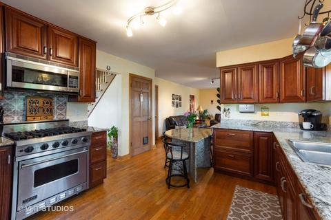 1493 Webster Ln, Des Plaines, IL 60018 photo 5