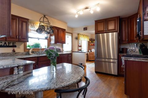 1493 Webster Ln, Des Plaines, IL 60018 photo 4