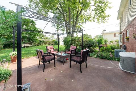1493 Webster Ln, Des Plaines, IL 60018 photo 17