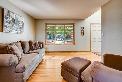 721 Casey Dr, Minooka, IL 60447 photo 4